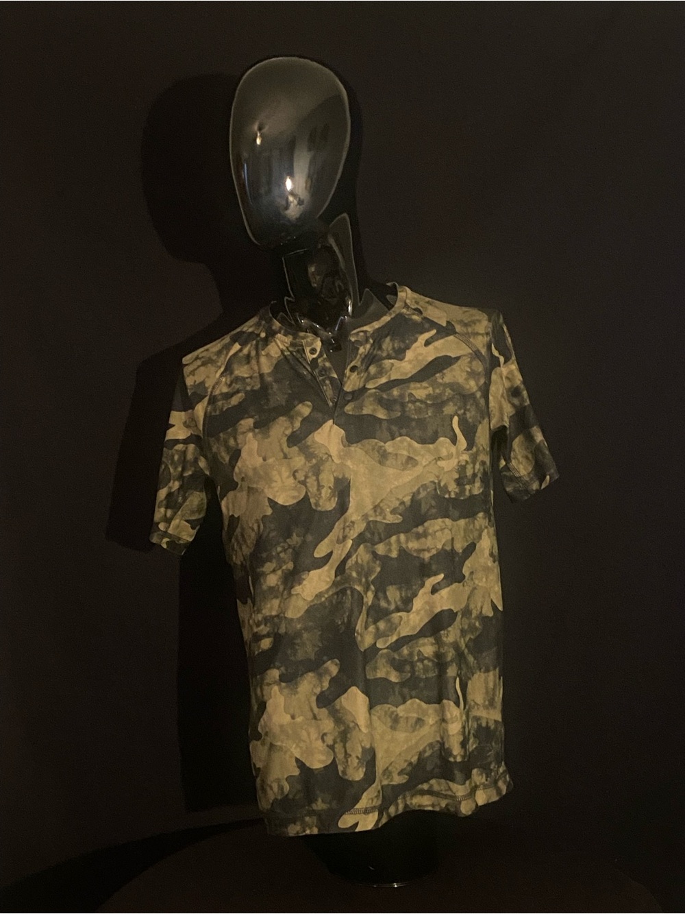 Old Navy Men's Camo Henley Polo - Olive & Black